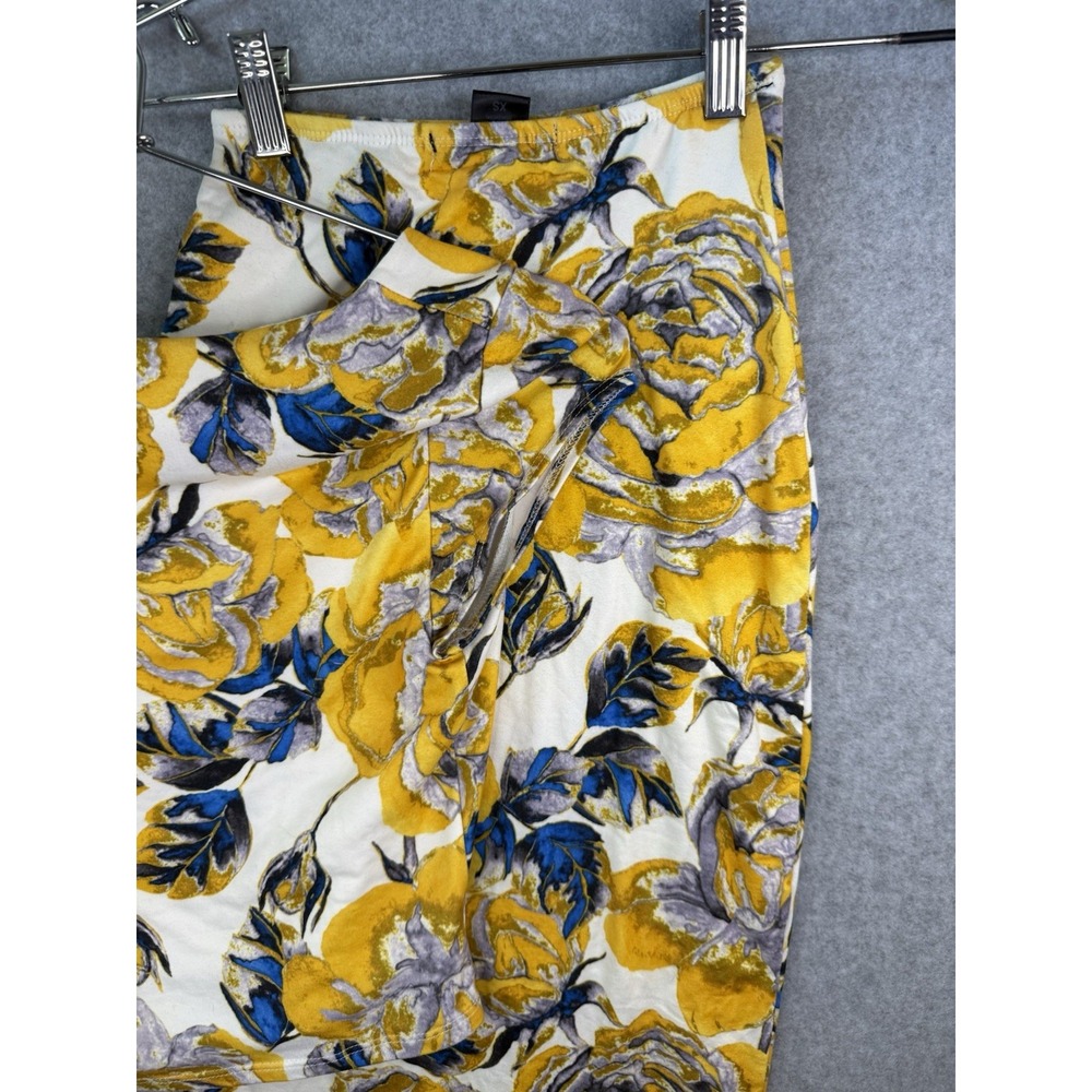 Joe & Elle yellow rose print crop top and skirt Set - Picture 4 of 4